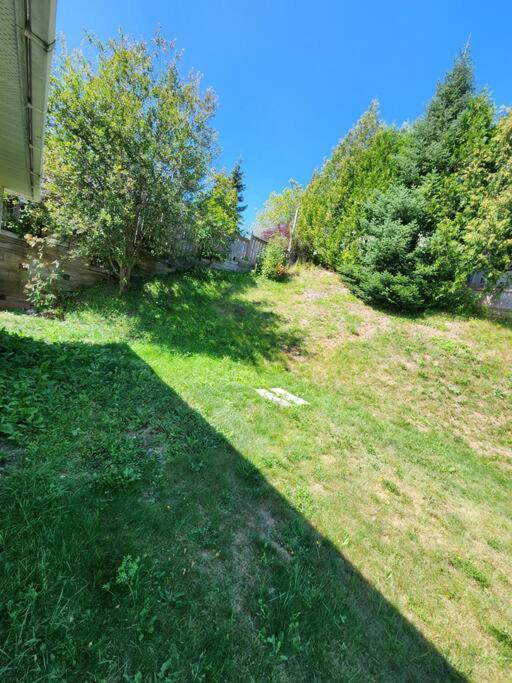Entire 3 Bedroom House In Elliot Lake Exterior photo